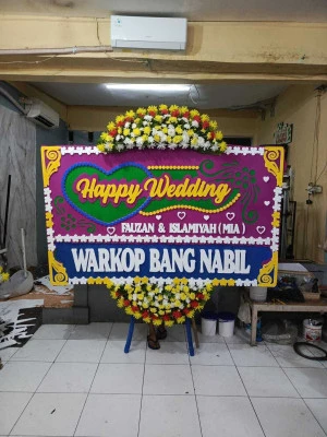 Papan Bunga di Pragen Pamotan